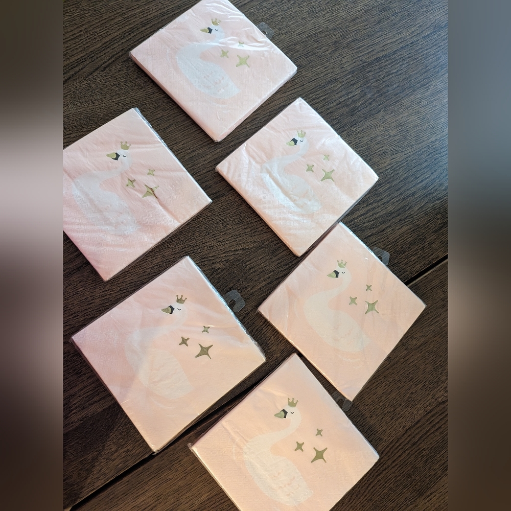 6 packs of Spritz Lunch Napkins